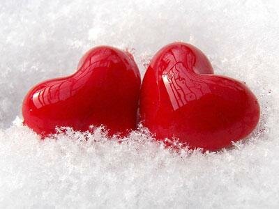 Валентинка - сердца в снегу